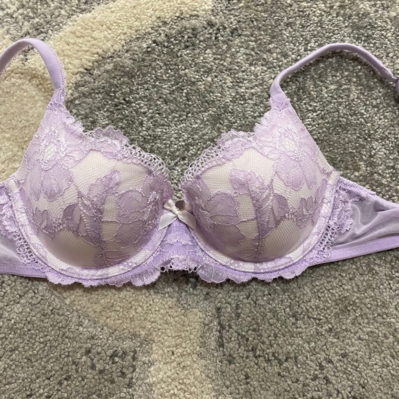 Victoria secret lined demi bra - Picture 6 of 6